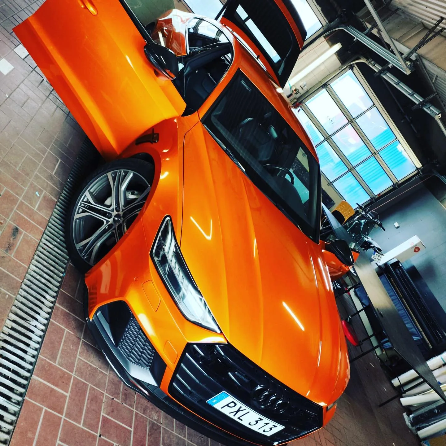 Audi A7 / RS7 - monaco garage