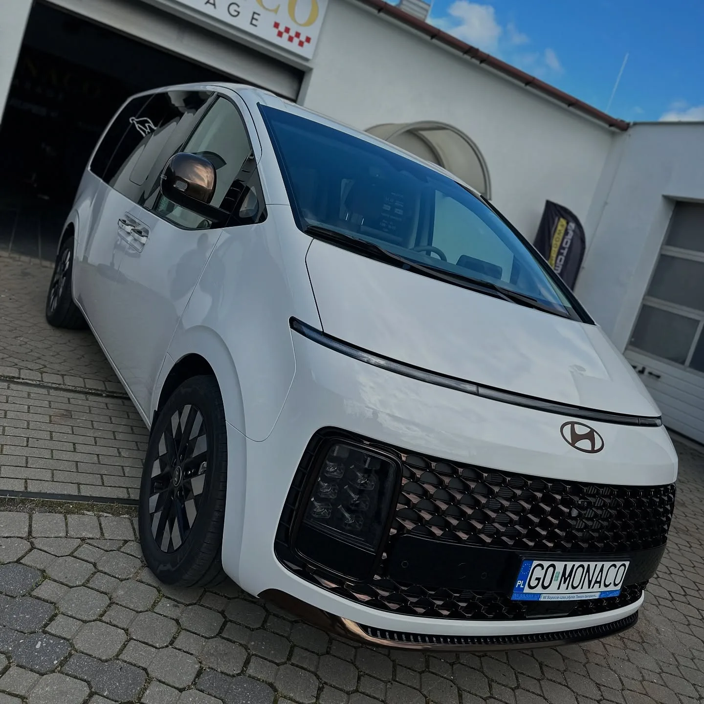 Hyundai Staria