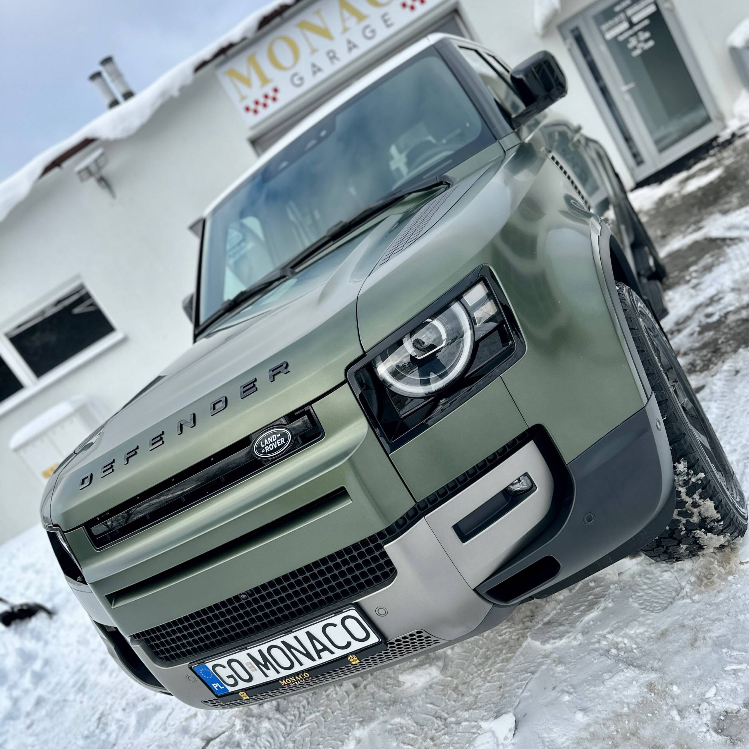 Land Rover Defender